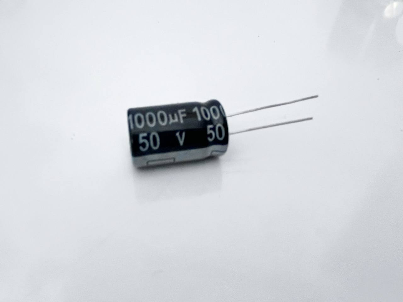 خازن1000UF 50V