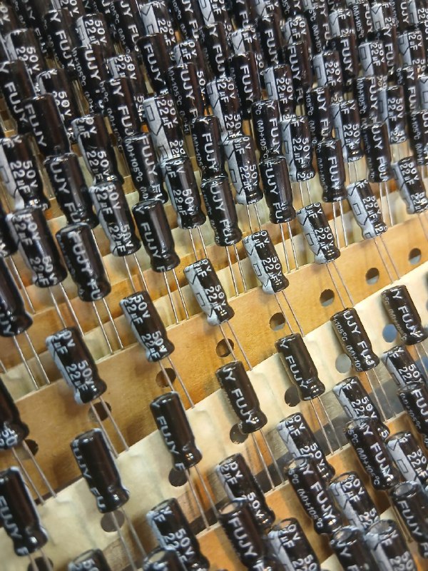 خازن الکترونیت